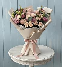 Букет цветов из:  Розы и Лизиантусы в Нижнее Казанище