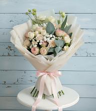 Букет цветов из:  Розы и Лизиантусы #REPLACE_PRED# Нижнее Казанище