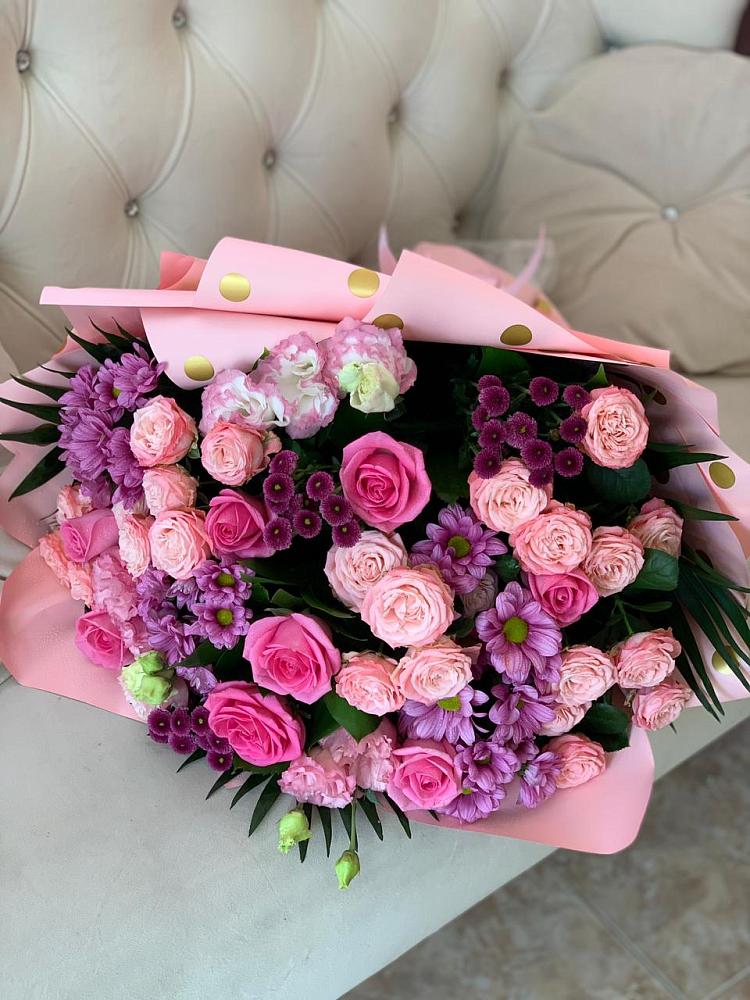 Букет цветов из: Хризантемы, Розы и Лизиантусы в Нижнее Казанище