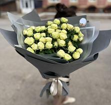 Букет Белые кустовые розы Солинеро в Нижнее Казанище