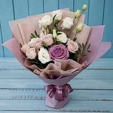 Букет цветов из:  Розы и Лизиантусы в Нижнее Казанище