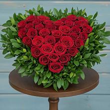 Цветочная композиция из Розы в виде сердца в Нижнее Казанище