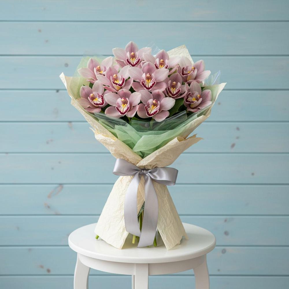 Букет цветов из: Орхидеи и Розы в Нижнее Казанище