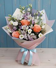 Букет цветов из:  Лизиантусы, Розы, Альстромерии и Гипсофила в Нижнее Казанище