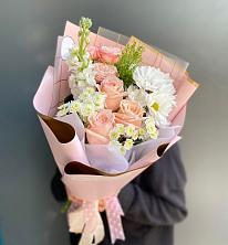 Букет цветов из:  Хризантемы и Розы в Нижнее Казанище