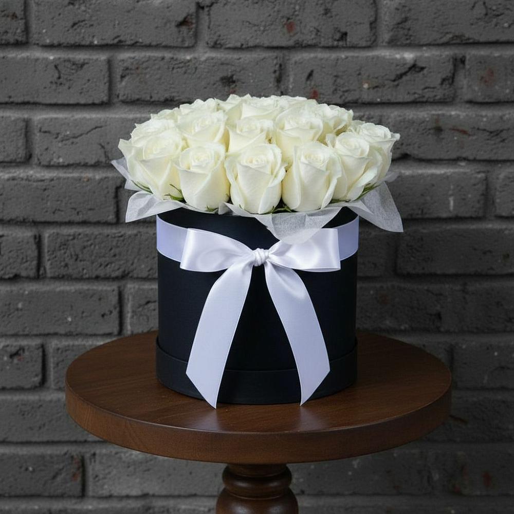 Цветочная композиция из Розы в шляпной коробке в Нижнее Казанище