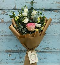 Букет цветов из:  Розы и Лизиантусы в Нижнее Казанище