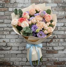 Букет цветов из:  Розы, Лизиантусы и Гвоздики в Нижнее Казанище